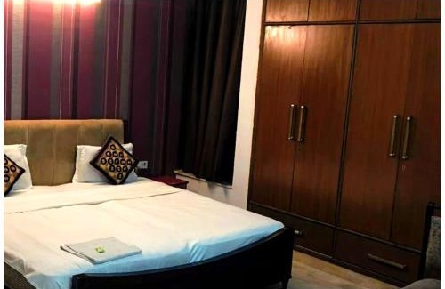 Noida Hotel | NOIDA HOTEL R-O-Y-A-L Residency #Near ISKCON Temple -Free Parking And Wi-fi Facilities - A Top Rated Hotel In Noida