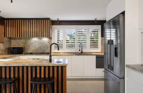 Belongil Casa | Noire at the Beach - Steps from Belongil Beach