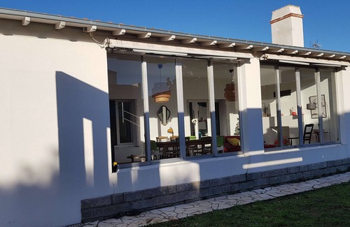 Noirmoutier-en-l'Ile Villa | Noirmoutier, Stay with family or friends, 150m from the beach