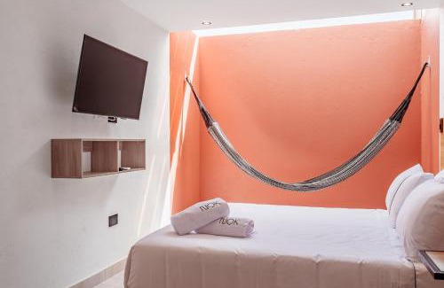 Laureles - Estadio Hotel | NOK Home Tree Living