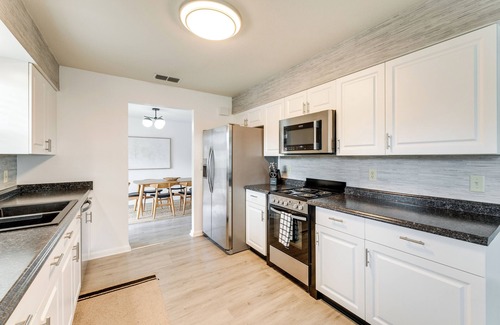 Laurel Casa | Nokomis Home w/ Screened Pool, 3 Mi to Beaches!