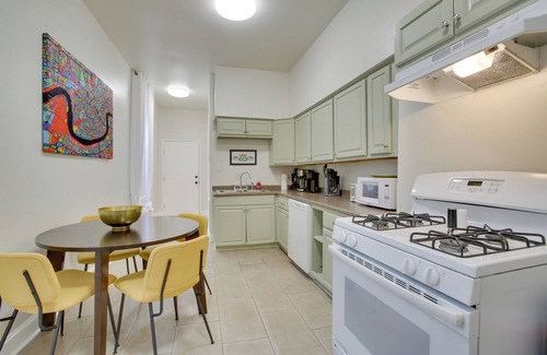 Saint Thomas Development Casa | NOLA Gem: 3 Mi to French Quarter