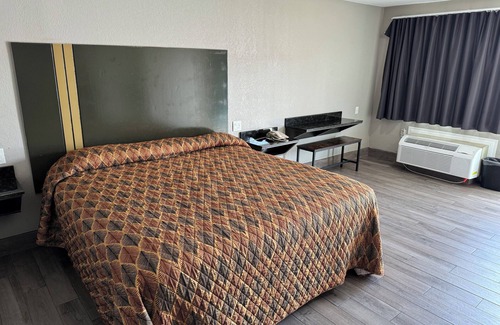 Viavant - Venetian Isles Hotel | Nola Inn & Suites