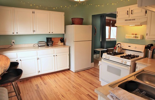Endion Casa | Nola's Nest - North Coast Vintage House.