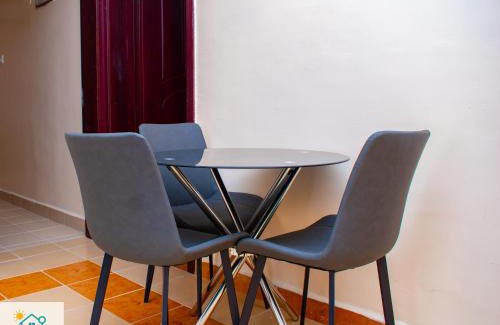 Kisumu Apartamento | Nolcare cozy haven kisumu with Balcony near Fairways Hotel & Lake Basin Mall
