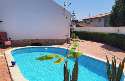 Lourinha Apartamento | Nomads Vacation Home - relaxation with pool, beach proximity & nature experience