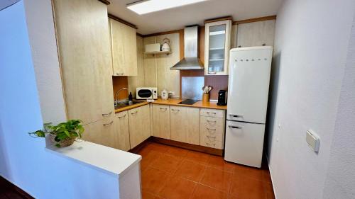 Tossa de Mar Apartamento | Nomad Haux in the heart of Tossa 2