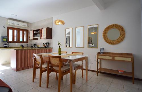 Florianopolis Apartamento | Nomad Mole - Praia Mole Beachfront Condo