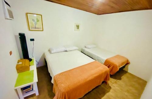Barrio Dora Cama Y Desayuno | Nomads Family Rooms, Fortuna Town