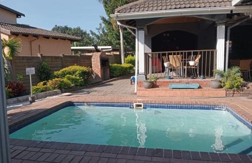 Richards Bay Cama Y Desayuno | Nomusa's Bed and Breakfast