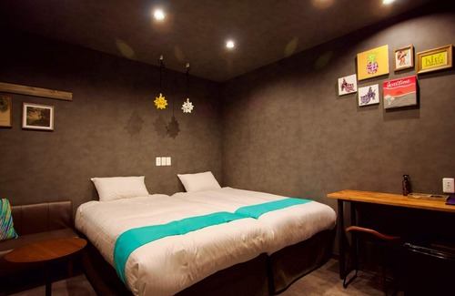 Uehara Hotel | Nonsmoking Chic and relaxing Ryukyu modern room 3 people / Yaeyama-gun Okinawa