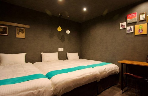 Uehara Hotel | Nonsmoking Chic and relaxing Ryukyu modern room 3 people / Yaeyama-gun Okinawa