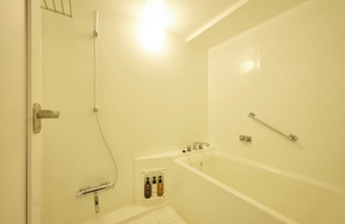 Shijo Hotel | Nonsmoking Deluxe Room corner room Room only / Kyoto Kyōto