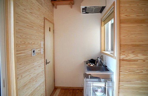 Hara Cabaña | Nonsmoking Mole House / Suwa-gun Nagano