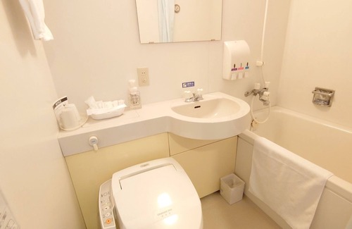 Kitakyushu Hotel | Nonsmoking Twin room Room only Perfect for bu / Kitakyushu Fukuoka