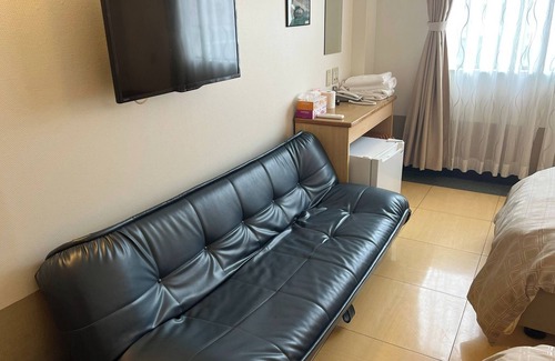 Nago Hotel | Nonsmoking Up to 3 people spacious twin room f / Nago Okinawa