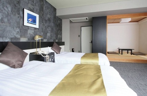 Chitose Hotel | NonsmokingDeluxe Twin JapaneseWestern RoomBre / Chitose Hokkaidō