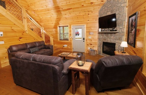 Hemlock Hills Cabina | Nook Cabin - Soak in the Hot Tub!