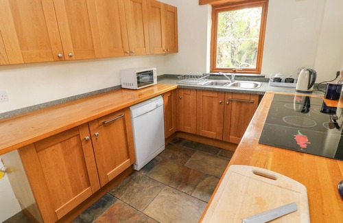 Narberth Cabaña | NOOK, character holiday cottage, with a garden in Narberth