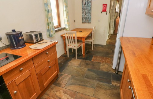 Narberth Cabaña | NOOK, character holiday cottage, with a garden in Narberth
