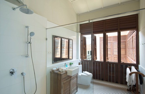 Downtown George Town Hotel | Noordin Mews