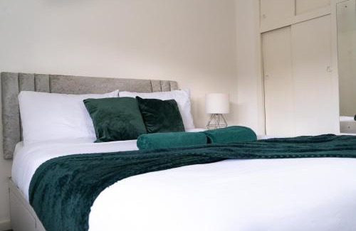 Harborne Apartamento | Noormak nights-Private Whole House Stay In Birmingham