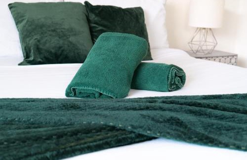 Harborne Apartamento | Noormak nights-Private Whole House Stay In Birmingham