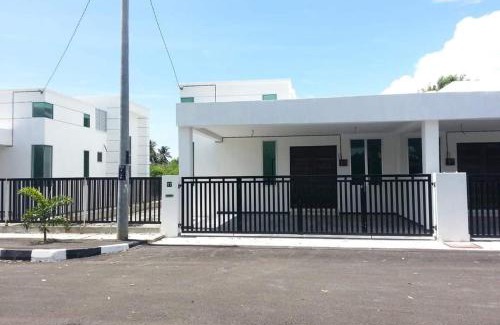 Kampung Pondok Apartamento | Noorsyah Homestay Stadium Utama