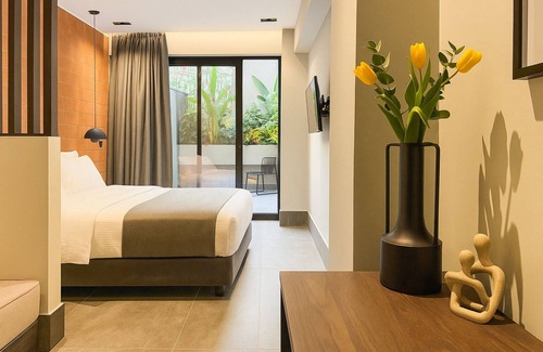 Plaka Hotel | NOOS Acropolis