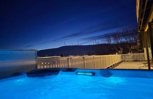 Havoysund Apartamento | Nord Hus Service AS, Deluxe, Sauna, Jakuzzi