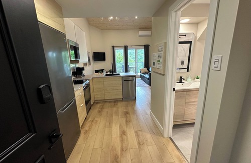Mont-Tremblant Village Apartamento | Nordic Fristad - Close to the lake and the ski mountain!