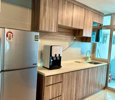Taman Mount Austin Apartamento | Nordic Industrial Style Austin Height 5-8pax