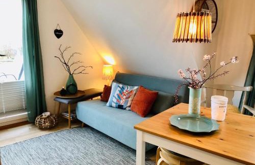 Westerholz Apartamento | Nordlicht - Herzliche 1-Zimmer FeWo mit Meerblickbalkon
