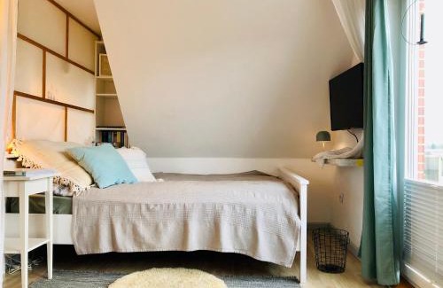 Westerholz Apartamento | Nordlicht - Herzliche 1-Zimmer FeWo mit Meerblickbalkon
