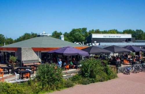 Lauwersoog Chalet De Esquí | Nordseechalet direkt am Lauwersmeer - Fußläufig zur Nordsee! Siblu Lauwersoog! Familienpark