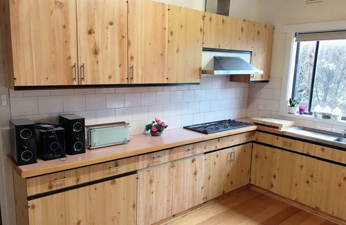 Warrnambool Casa | NORFOLK COTTAGE large central house free wifi