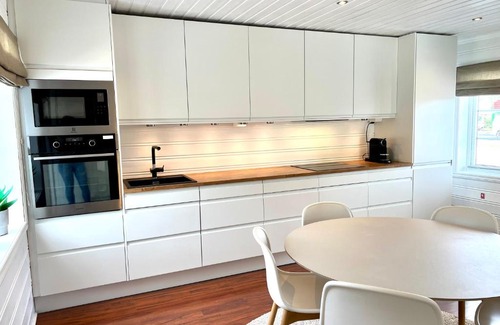 Stamsund Casa | NorSpan Lodge - Lofoten with Seaview