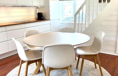 Stamsund Casa | NorSpan Lodge - Lofoten with Seaview