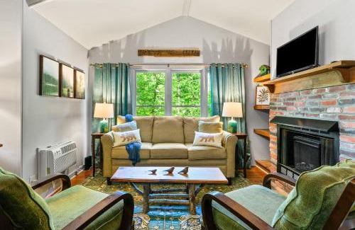 Clarkesville Cabina | North 40 Lodge and Cabin