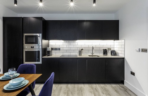 East Acton Apartamento | North Acton IX - 2Bed King/Double + 2Bath +Balcony