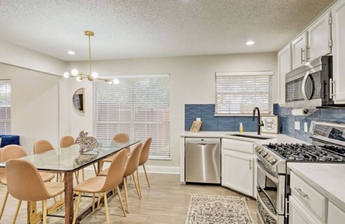 Block House Creek Casa | Perfecta ubicación en el norte de Austin, centro HEB, autopista