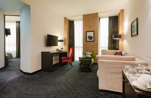 Kentron Hotel | North Avenue by Stellar Hotels