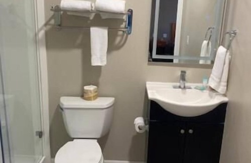 North Junior College Neighborhood Association Hotel | North Bay Inn Santa Rosa