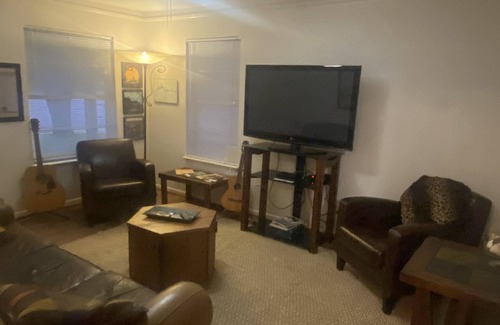 Allandale Condominio | North Central Austin- three bedrooms, one bath