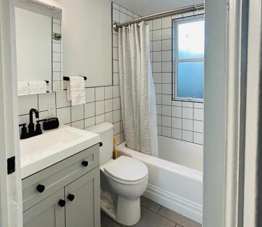 North End Apartamento | North End Bungalow 1921 Half
