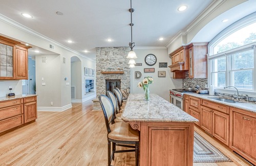 Peconic Casa | North Fork Family Villa- large family home with fenced in pool