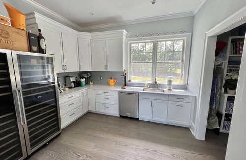 Peconic Casa | North Fork Waterfront 4-bedroom Home w/Pool & Dock