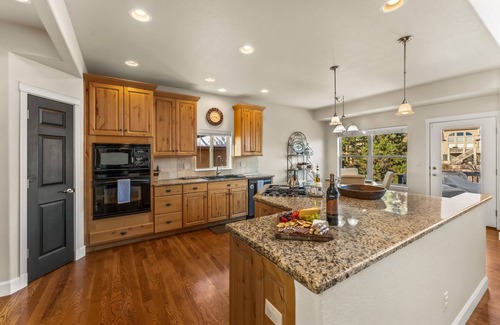 Flying Horse Casa | North Gate Getaway | Pet Friendly | Game Room