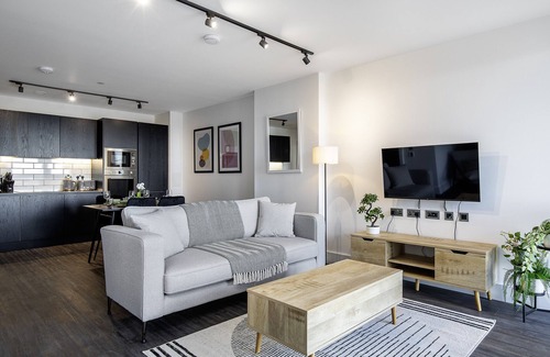 College Park and Old Oak Apartamento | North Ken IV - 1-Bedroom+Daybed+Balcony+Concierge