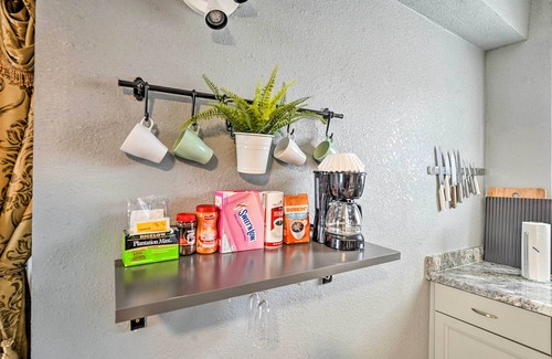 North Las Vegas Apartamento | North Las Vegas Studio w/ Fire Pit: 10 Mi to Strip